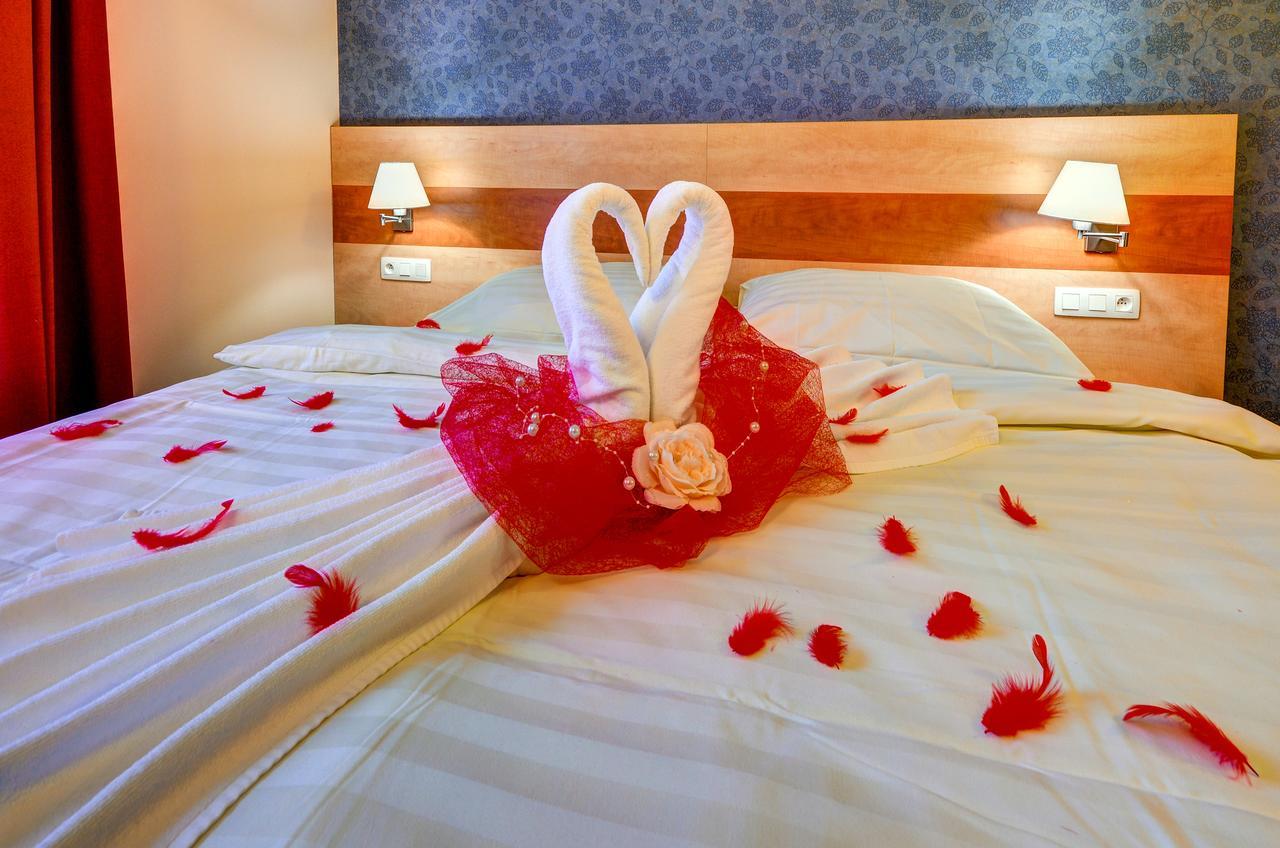 Hotel Toc Липова-Лазне Экстерьер фото